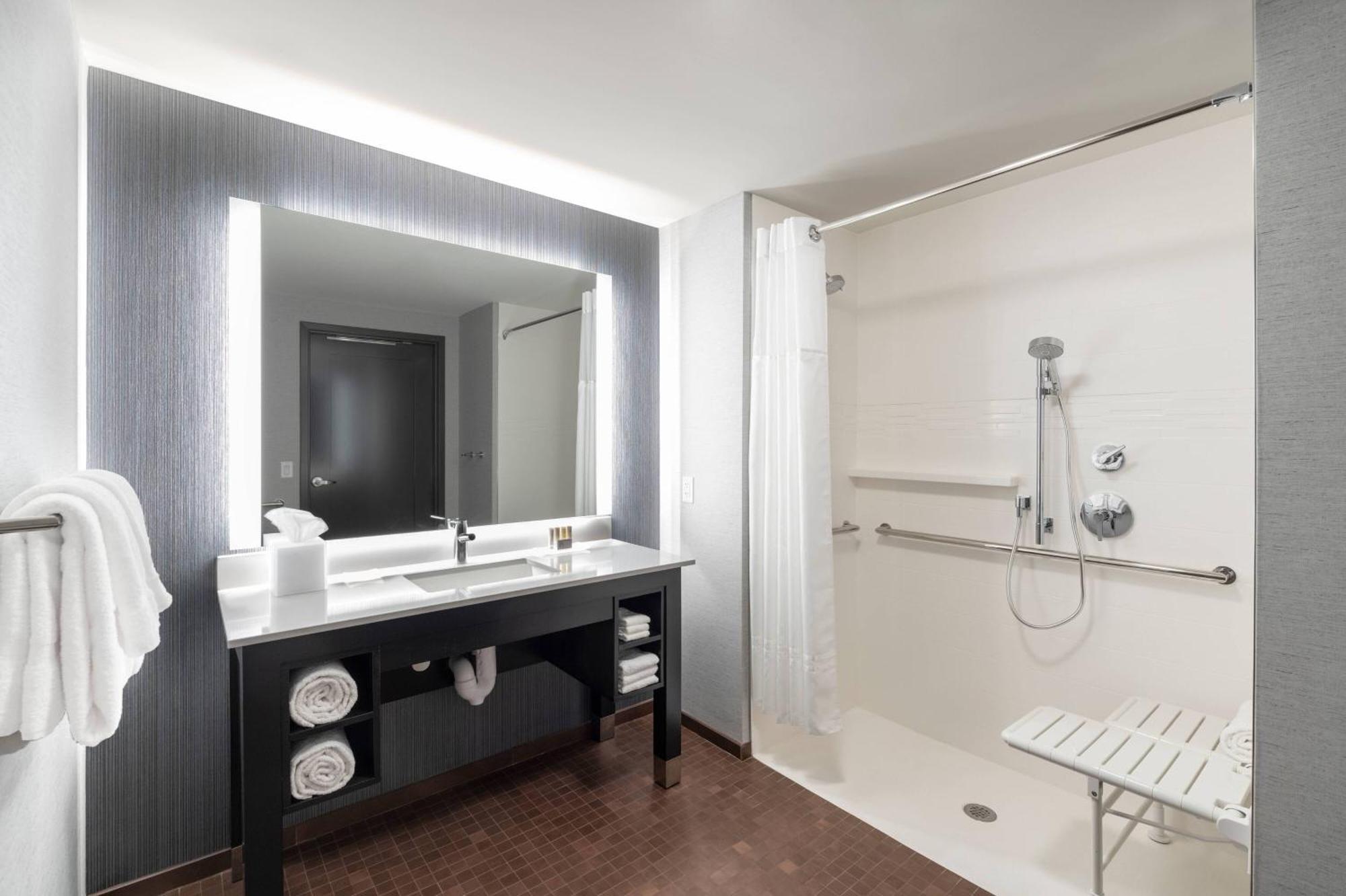Residence Inn By Marriott Manchester Downtown Exterior foto